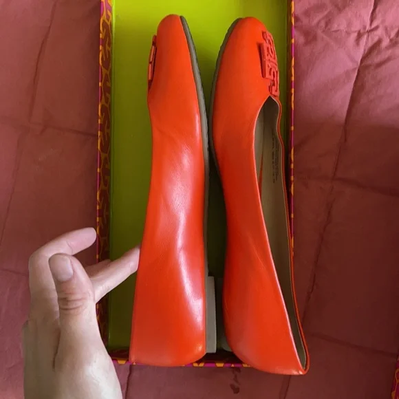 Tory Burch Melinda Flats in great condition - Picture 2 of 4